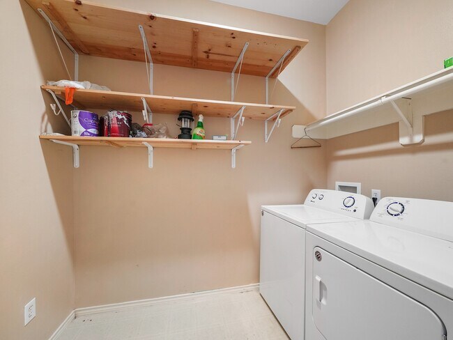 Foto del edificio - 3702 Glenhill Dr