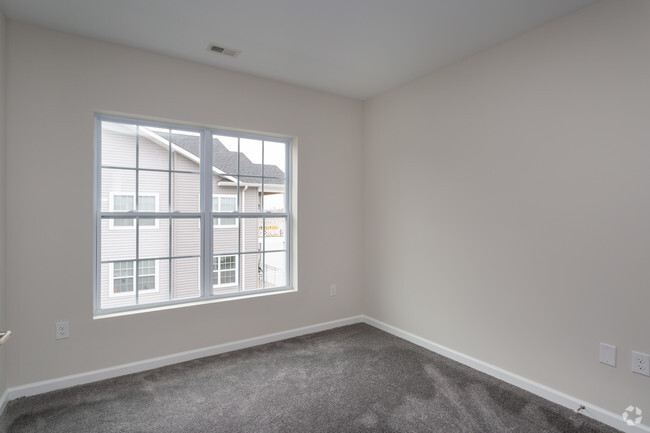 Bedroom - The Residences at River Place