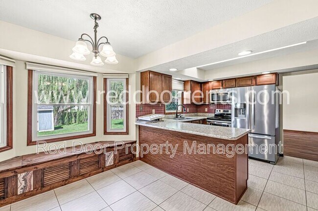 Foto del edificio - 7608 Davis Ln