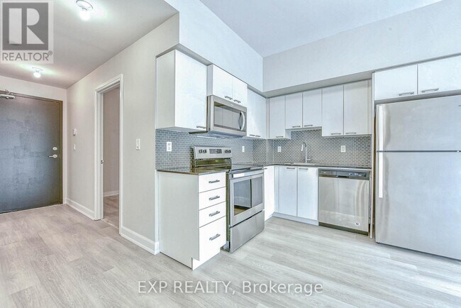 Photo du bâtiment - 2152-2152 Lawrence Ave E