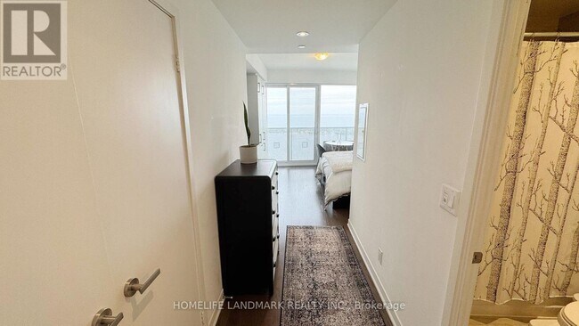 Building Photo - 100-6100 Harbour St