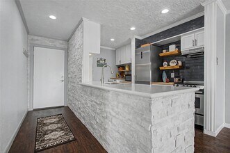 Building Photo - 307 Yacht Club Ln