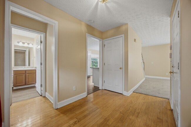 Building Photo - 5054 Lancashire Ct