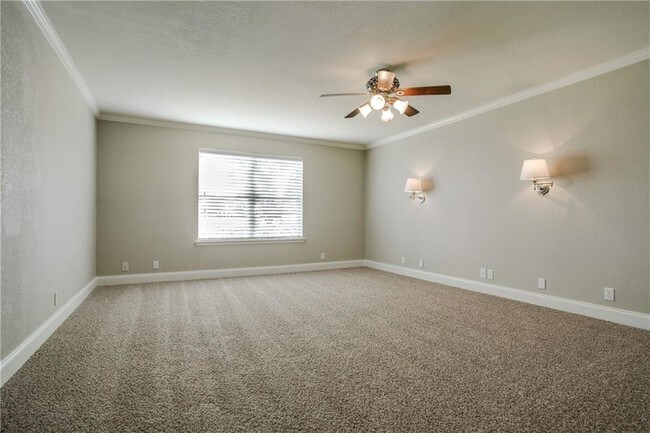 Building Photo - 8713 Highpoint Dr