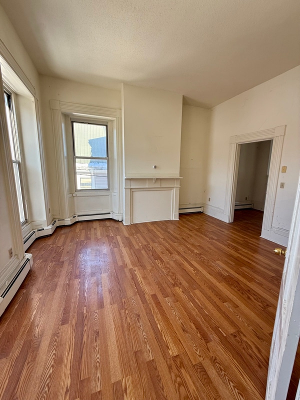 Building Photo - 72 3rd St