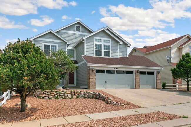 Foto del edificio - 6766 Stockwell Dr