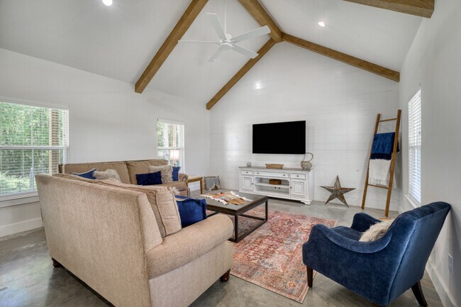 Building Photo - 8300 Lone Star Rd