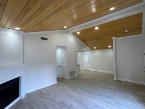 Building Photo - 2213 General York Cir