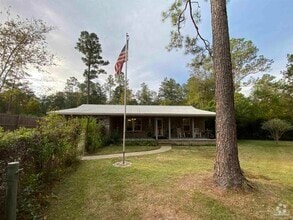 Building Photo - 1761 Chippendale Rd