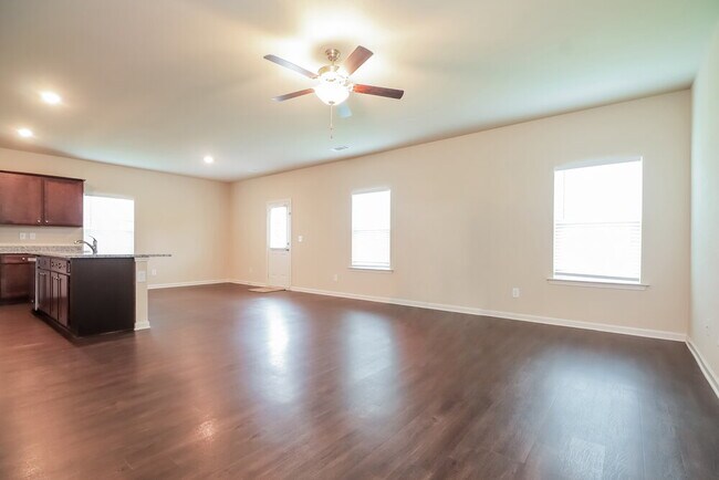 Building Photo - 432 Vermeer Ct
