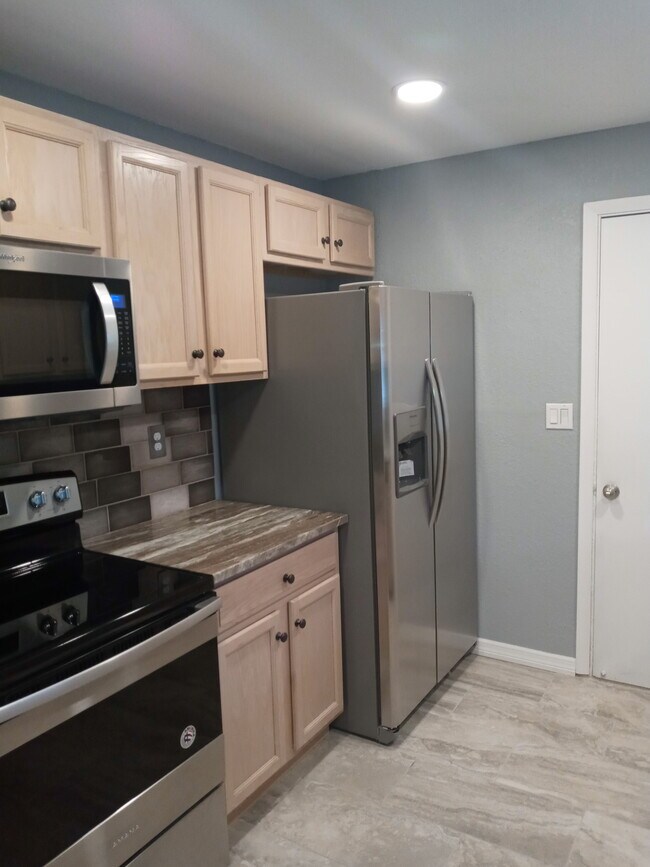 Foto del edificio - 4653 Crescent Rd