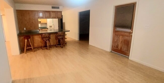 Building Photo - "COMING SOON" GREAT 3 BED, 2BATH HOME LOCA...