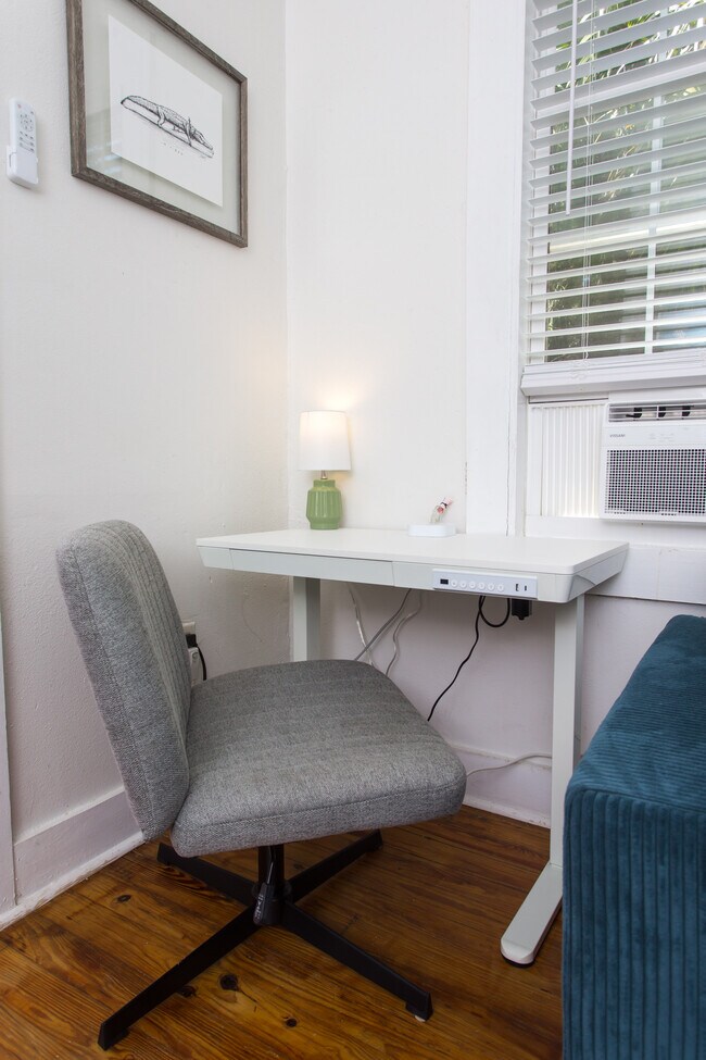 Foto del edificio - 608 N 9th Ave