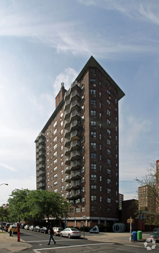 Primary Photo - Bethune Towers