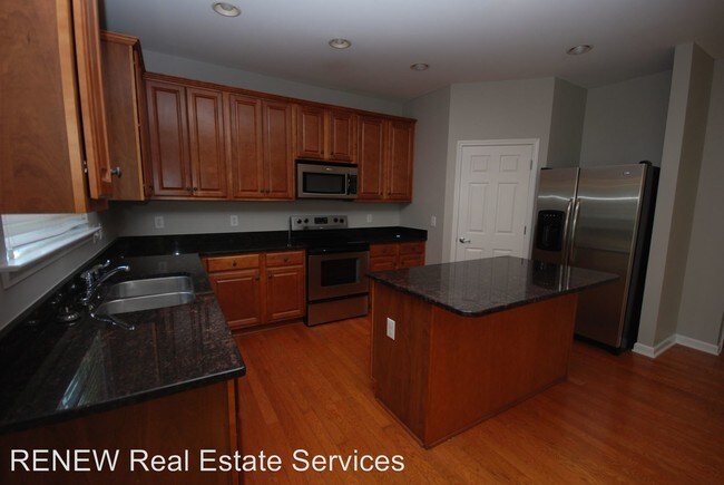 Foto del edificio - 321 Forest Bend Dr