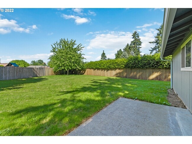 Building Photo - 5515 NE 41st Ave