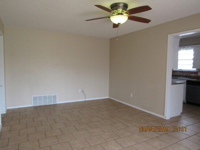 Building Photo - PETS NEGOTIABLE WITH OWNER APPROVAL. HOUSI...