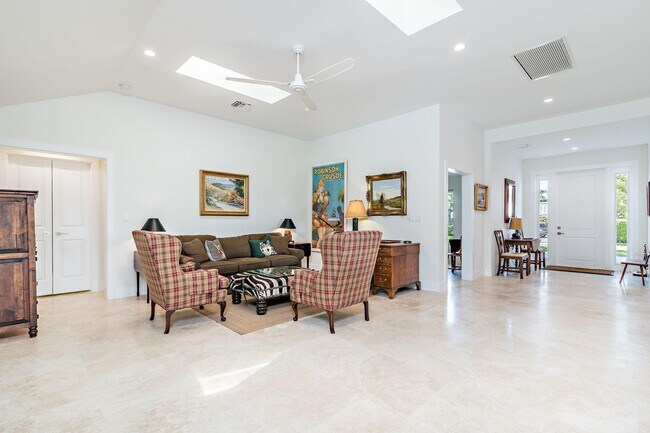 Foto del edificio - 1386 S Atlantic Dr