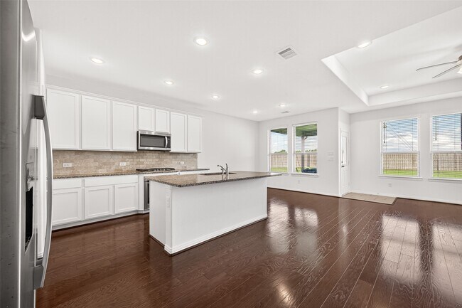 Foto del edificio - 8114 Royal Palm Ct