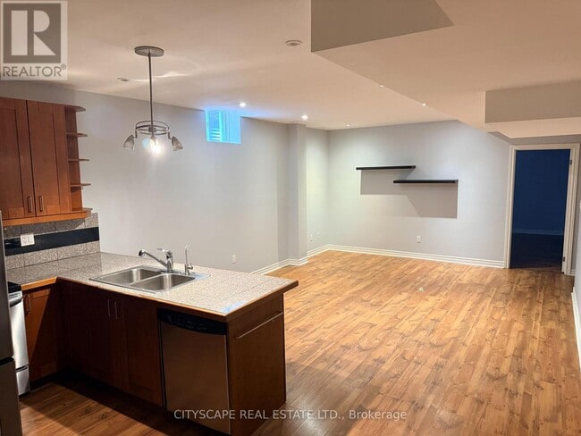 Building Photo - 1210 Christie Cir