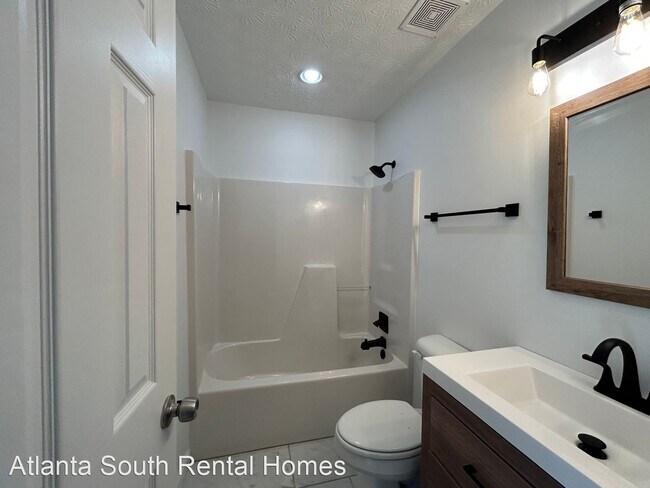 Building Photo - 3 br, 2 bath House - 504 Iris Glen