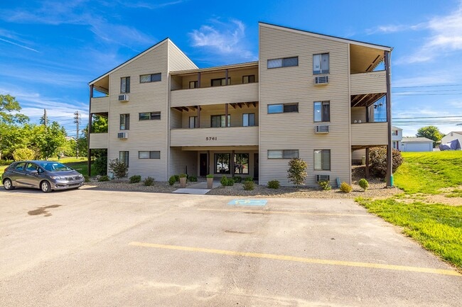 Building Photo - Alpine Village Apartments