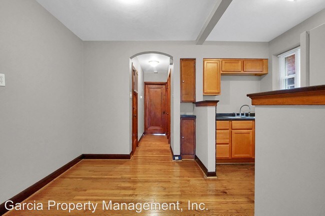 Building Photo - 3510 Lawn Ave