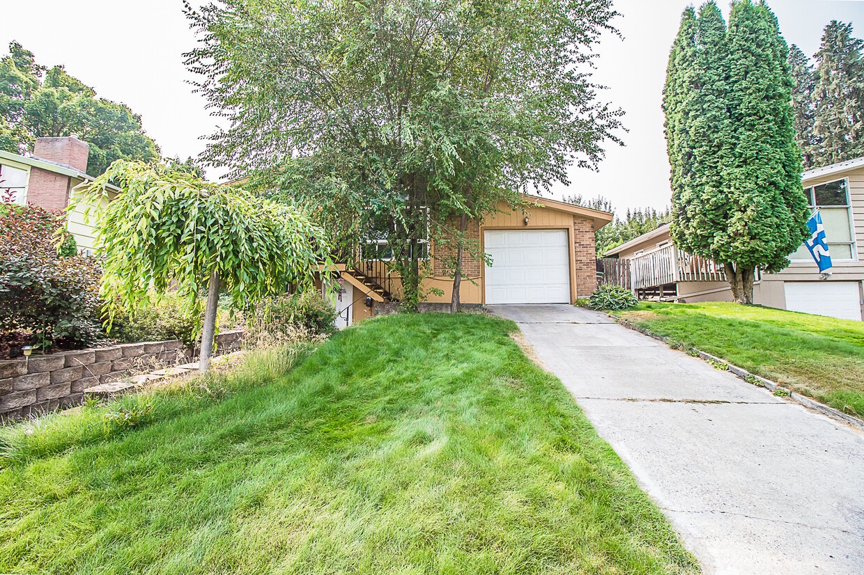 3314 E 18th Ave, Spokane, WA 99223 House Rental in Spokane, WA