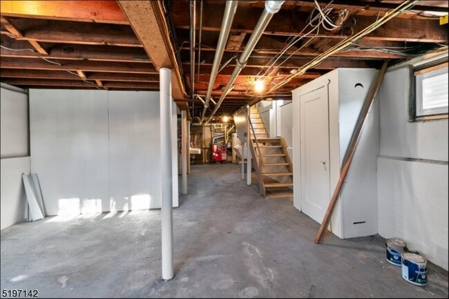 Building Photo - 477 Columbia Ave