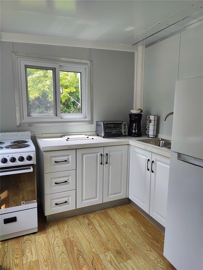 Foto del edificio - 16475 SW 248th St