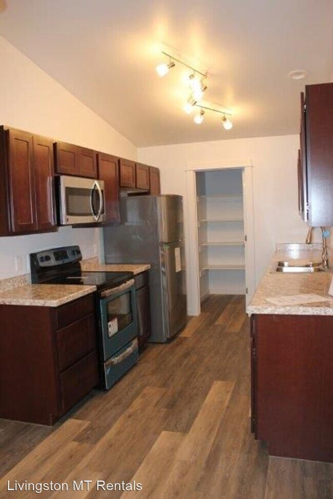 Building Photo - 2 br, 2 bath House - 710 N 12th St
