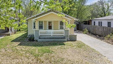 Building Photo - 2142 S Waco Ave