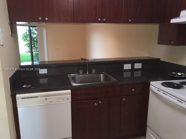 Foto del edificio - 9855 Nob Hill Ln
