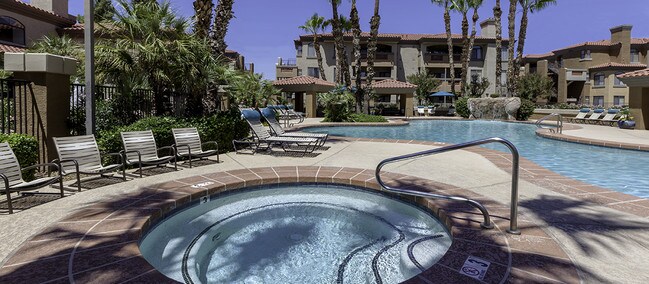 Colonial Grand at Scottsdale Apartments Scottsdale, AZ