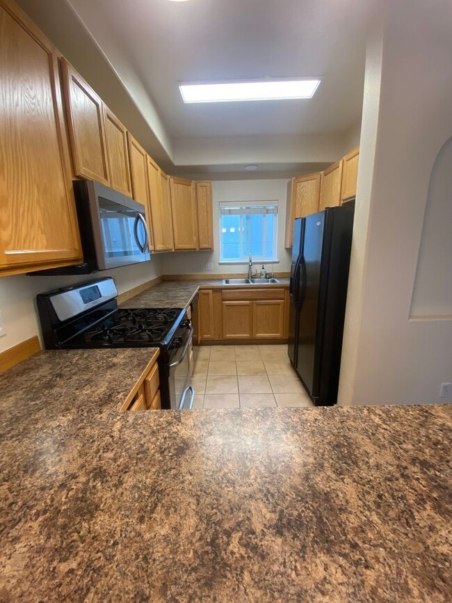 Foto del edificio - A beautifully maintained (2) bed, (1.5) ba...