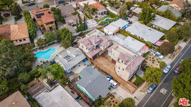 Building Photo - 3035 Wesley St