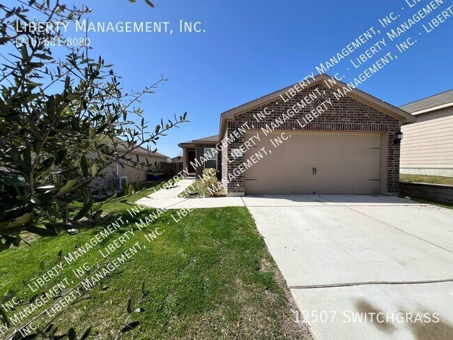 Foto del edificio - Charming 3 Bedroom, 2 Bath Home with Large...