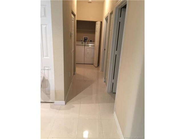 Foto del edificio - 5753 Hampton Hills Blvd