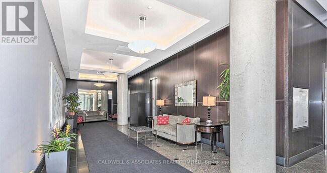 Photo du bâtiment - 700-700 Sussex Dr