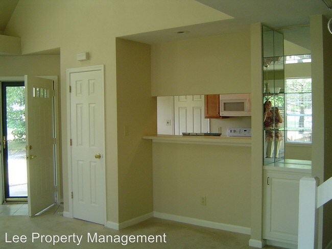 Building Photo - 118 Tui Pl