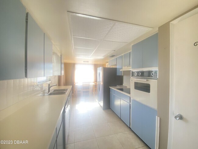 Foto del edificio - 14 Sunrise Ave