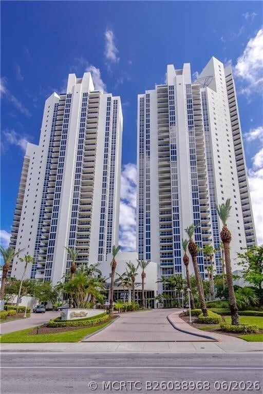 Building Photo - 19111 Collins Ave