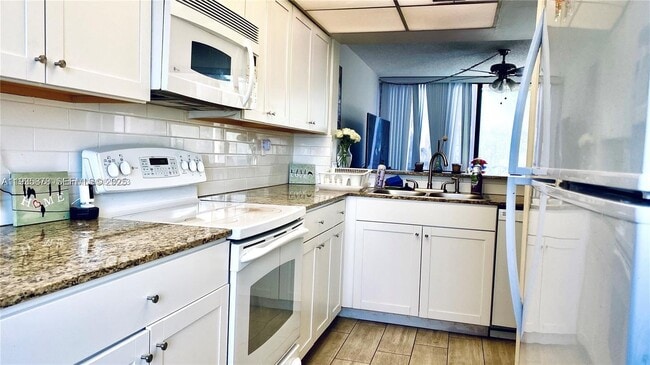 Building Photo - 2931 SW 87th Terrace