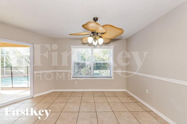 Foto del edificio - 5065 Hansard Ave