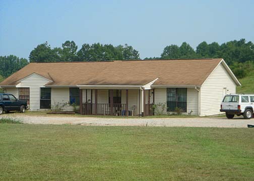 Primary Photo - 100 Manor Dr