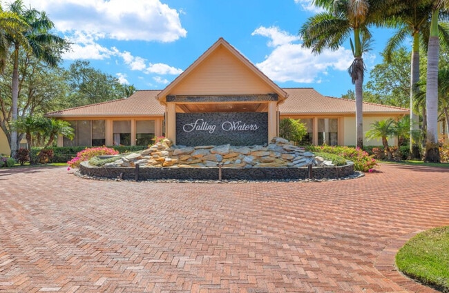 Building Photo - 2202 Hidden Lake Dr