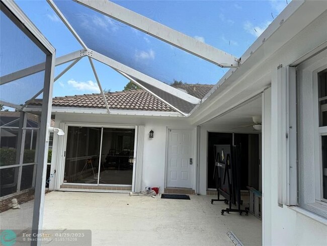 Building Photo - 11901 Myrtle Oak Ct