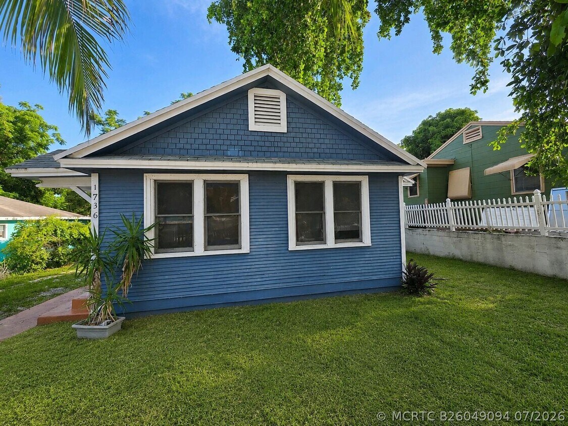 Building Photo - 1736 7th Ave N