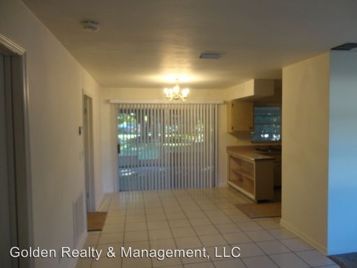 Foto del edificio - 2118 44th St SW