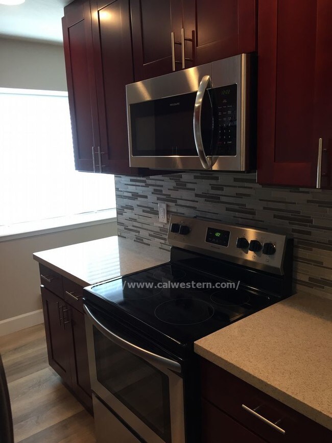 Building Photo - Completely Remodeled
